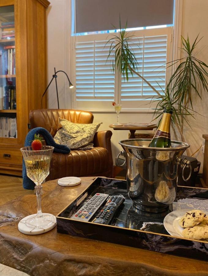 Ourhaus Apartment Бевърли Екстериор снимка